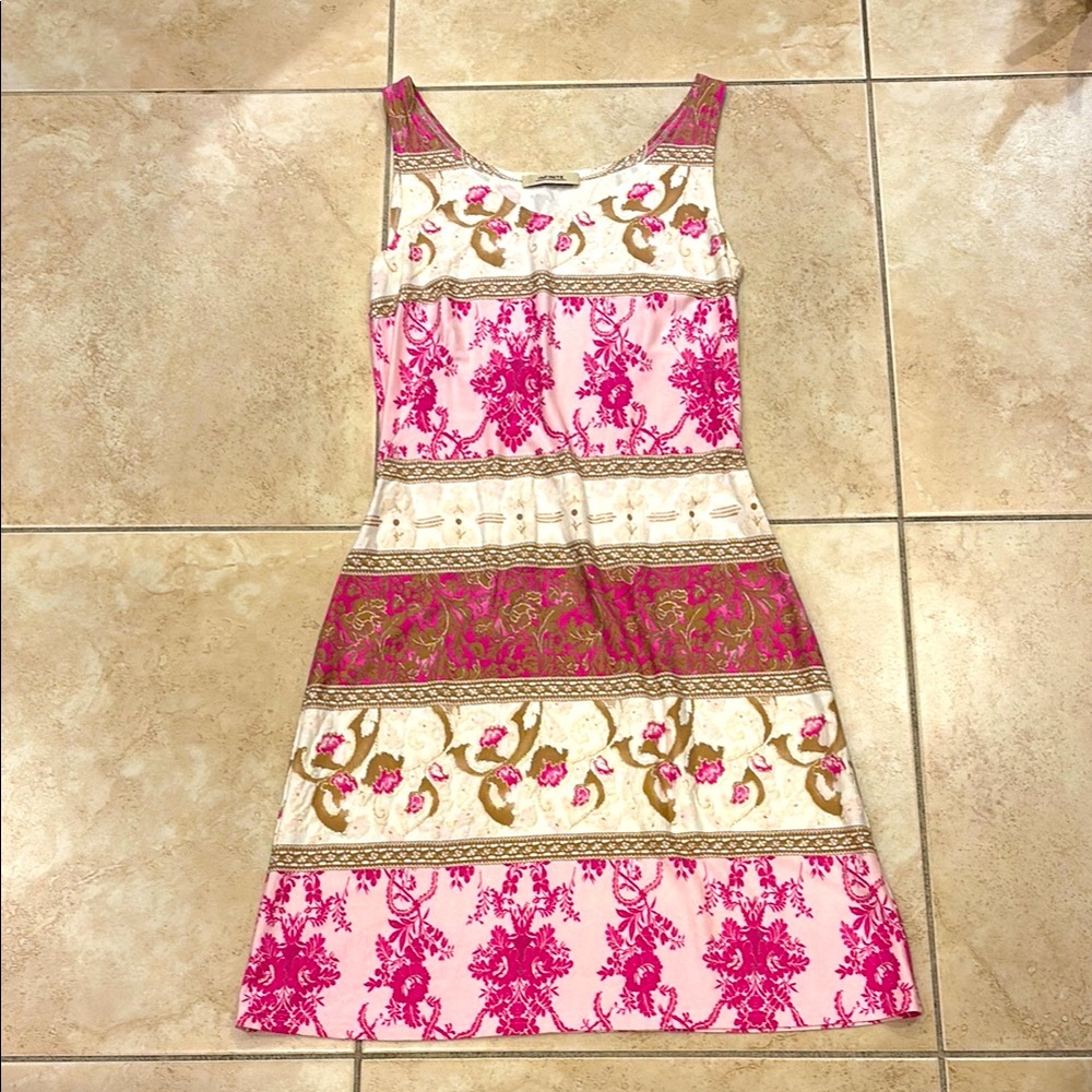 Pink and Gold Patterned Sleeveless Dress